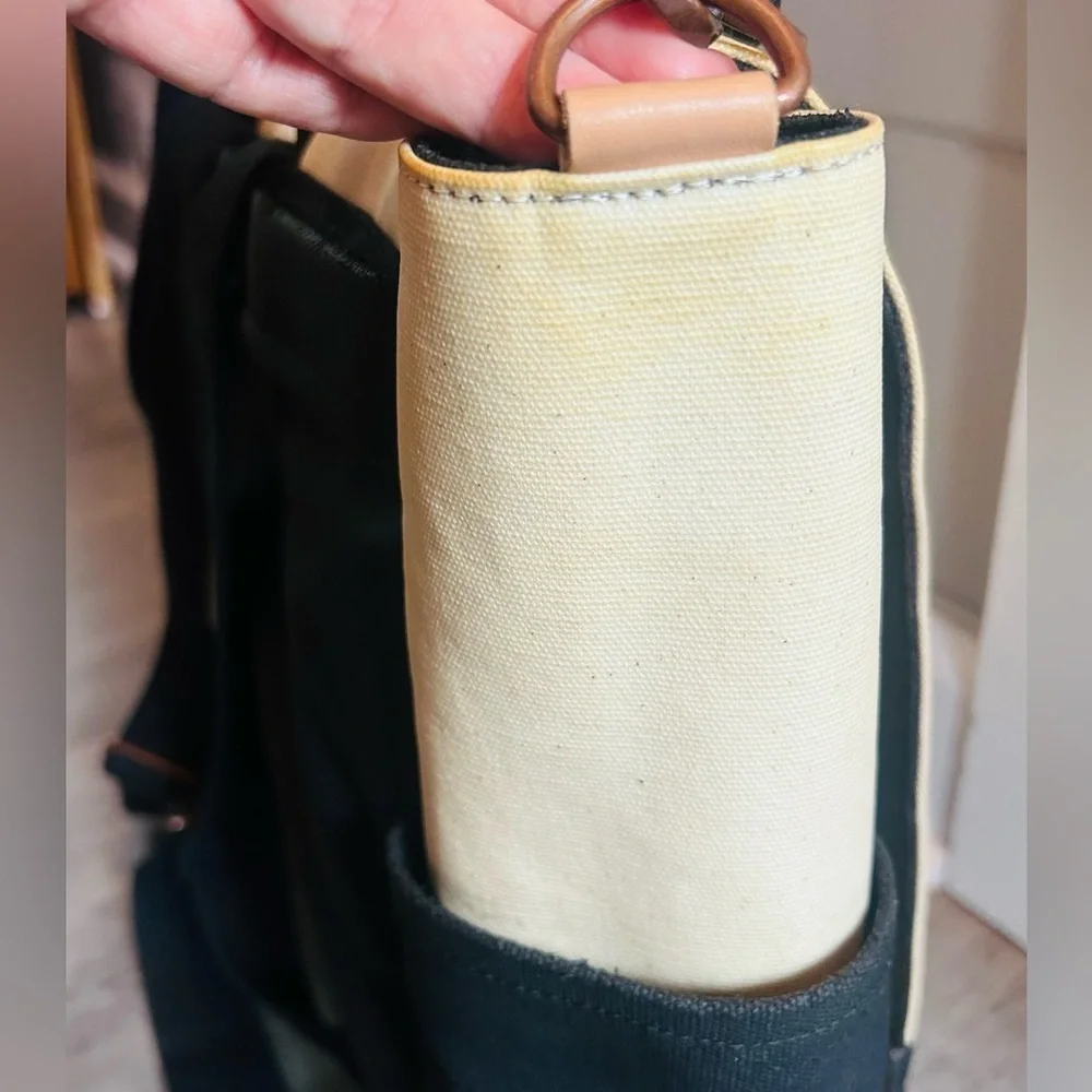 Petunia Pickle Bottom Glazed Pathway Diaper Bag in Birch/Black Unisex